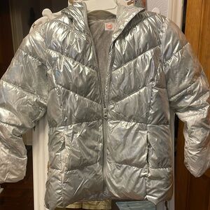 🆓🆓🆓FREE W PURCHASE 🆓🆓🆓Silver Puffer Jacket